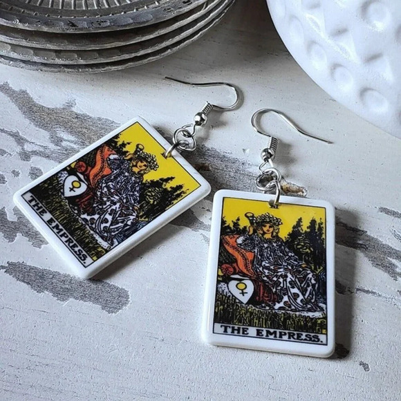 Mystical Tarot Card The Empress Oracle Archetype Lightweight Earrings - Picture 5 of 6
